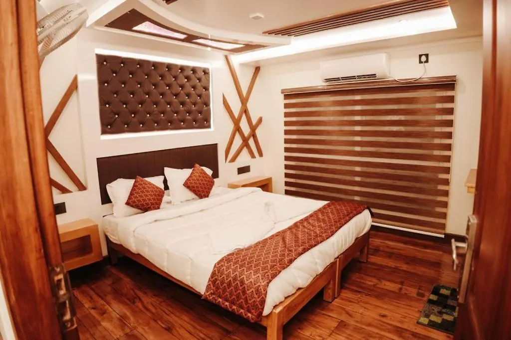 Venice Premium Houseboats Alleppey Alappuzha Hotel