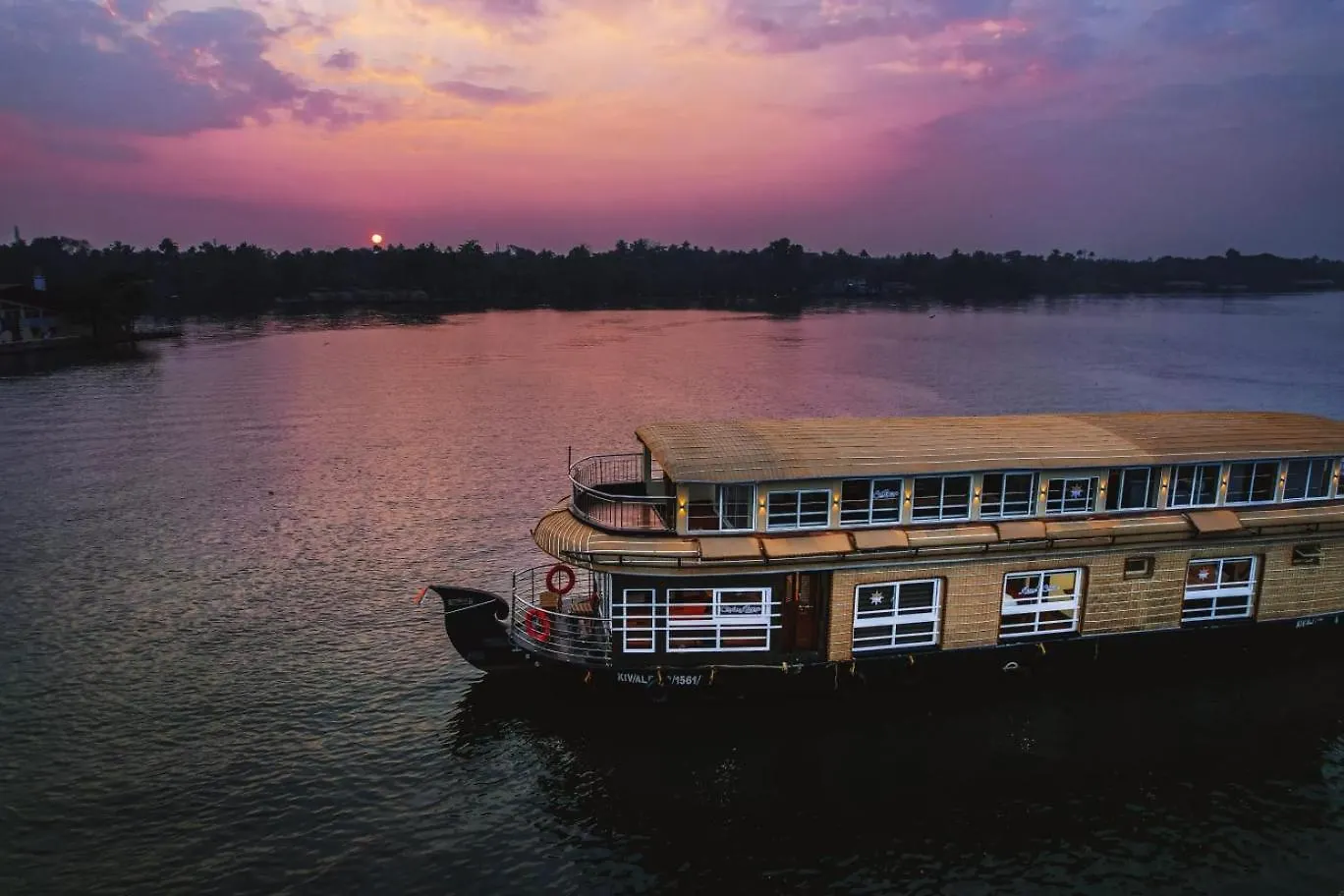 ***** Hotel Venice Premium Houseboats Alleppey Alappuzha India